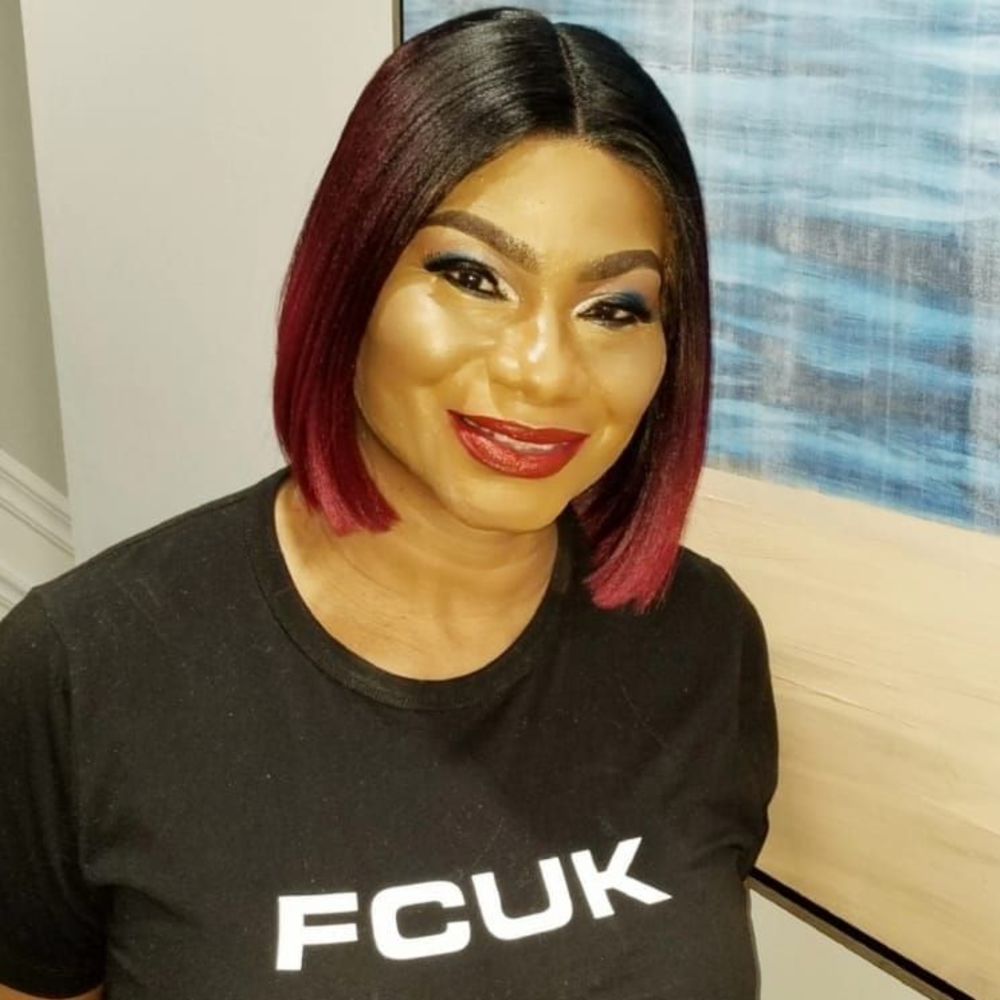 Meet your Posher, Caroline